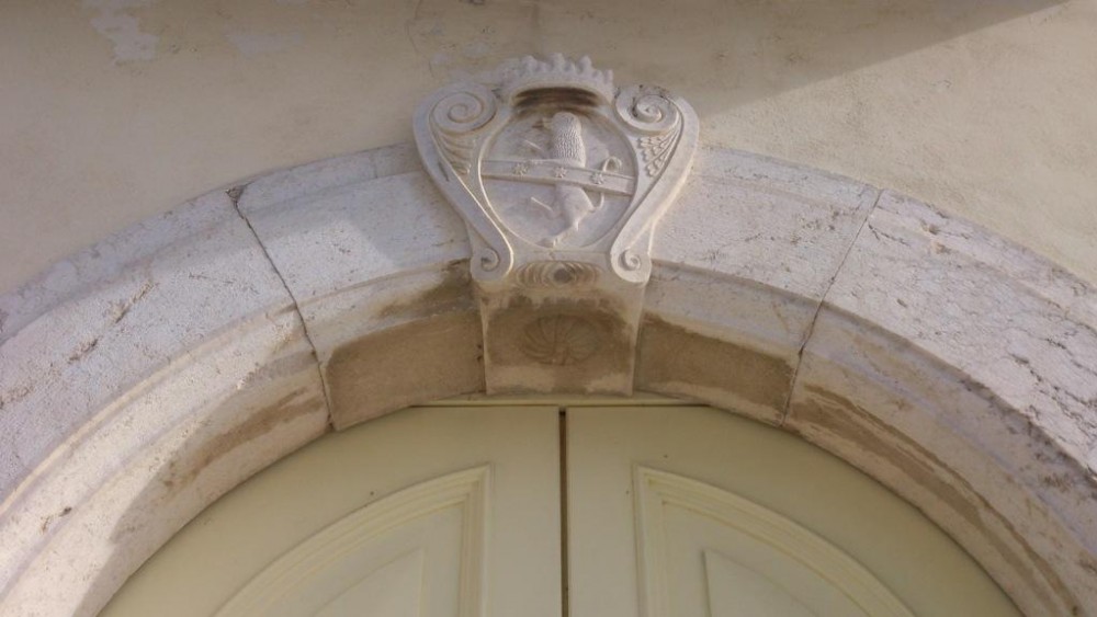 DREAMINITALY ID400 stemma ducale su portale di pietra